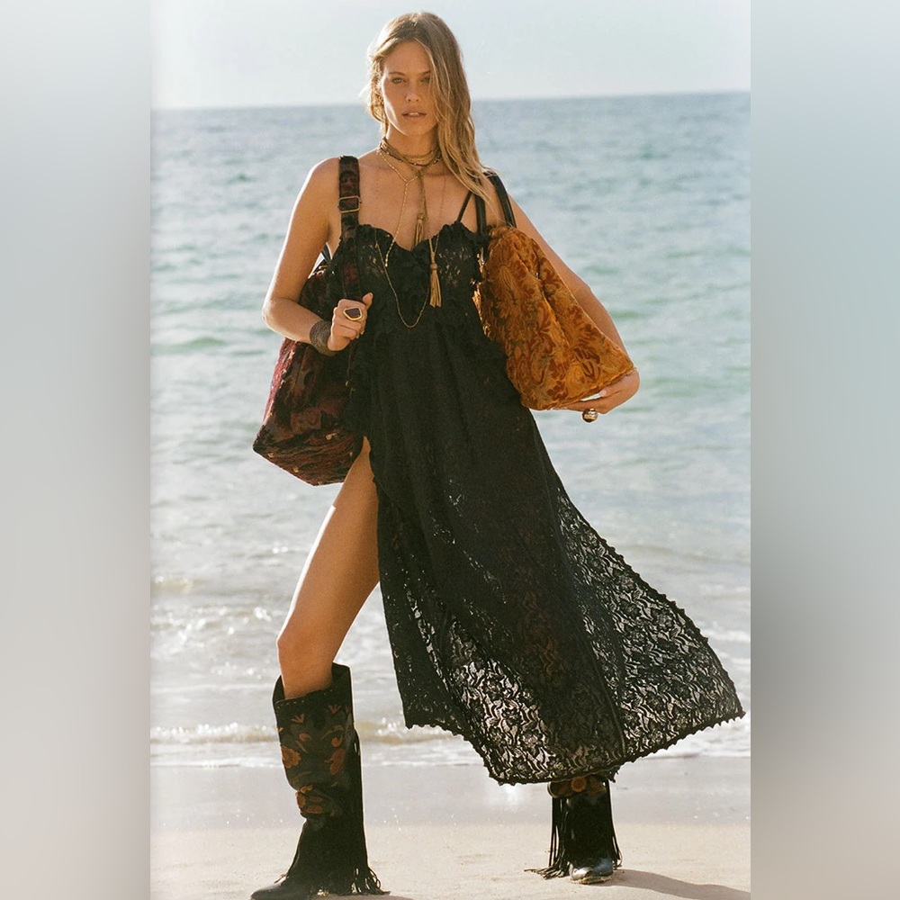 NWTS SPELL LUX LISBON LACE STRAPPY DRESS (L)